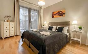 K321 Elitehost Kiraly Central